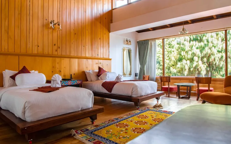 Twin bedroom with valley view